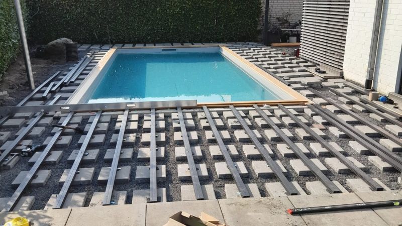2 Pooldeck